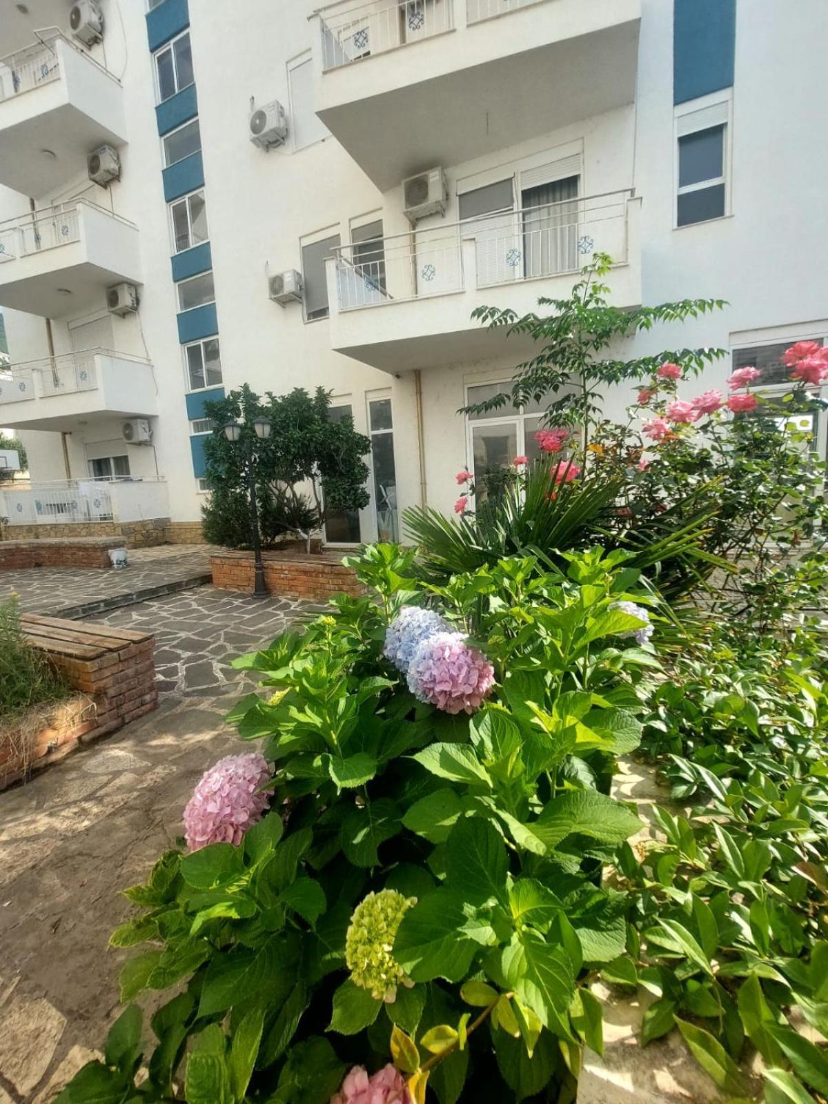 Redsun Apartment Vlorë Eksteriør bilde