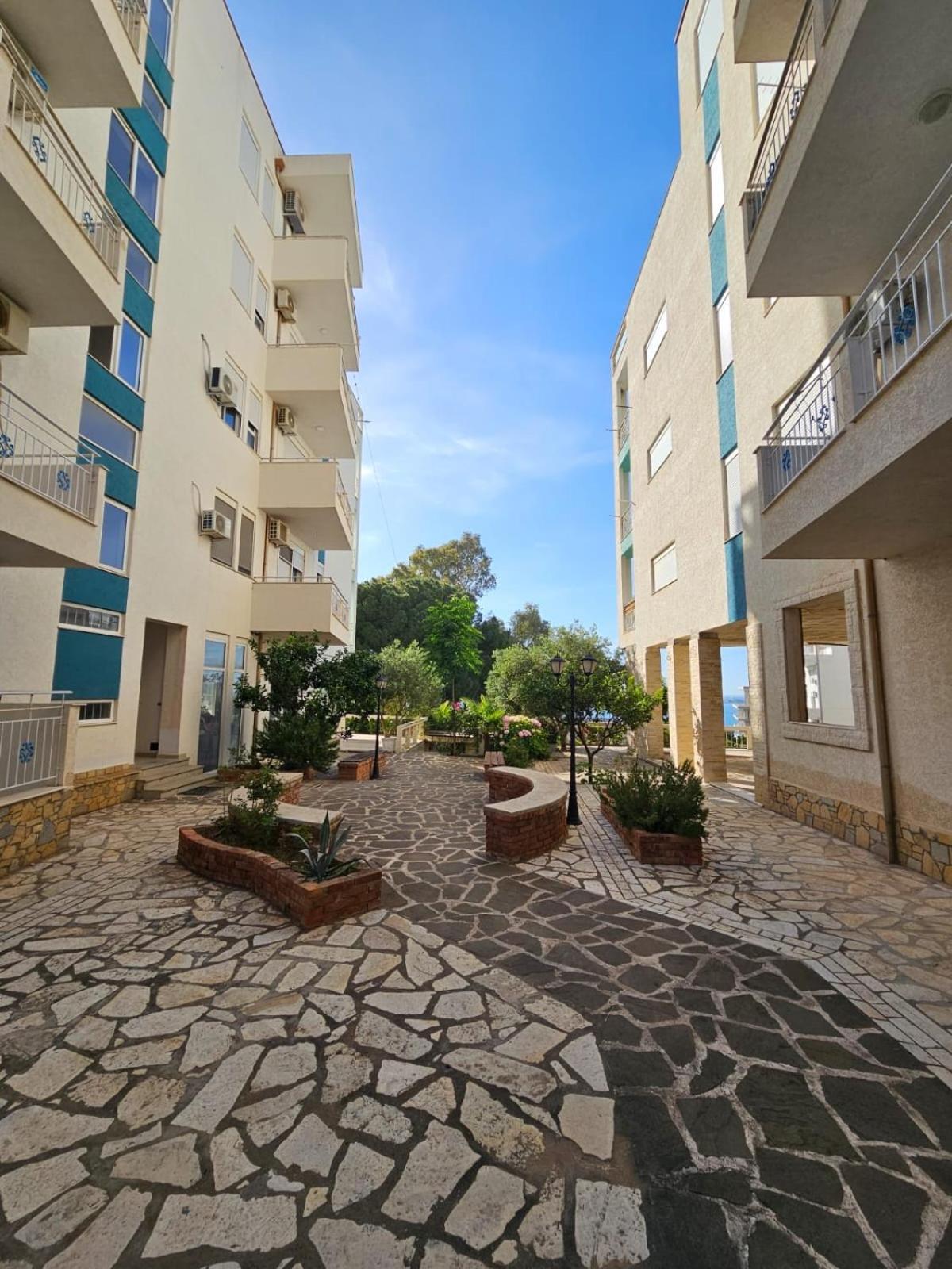 Redsun Apartment Vlorë Eksteriør bilde