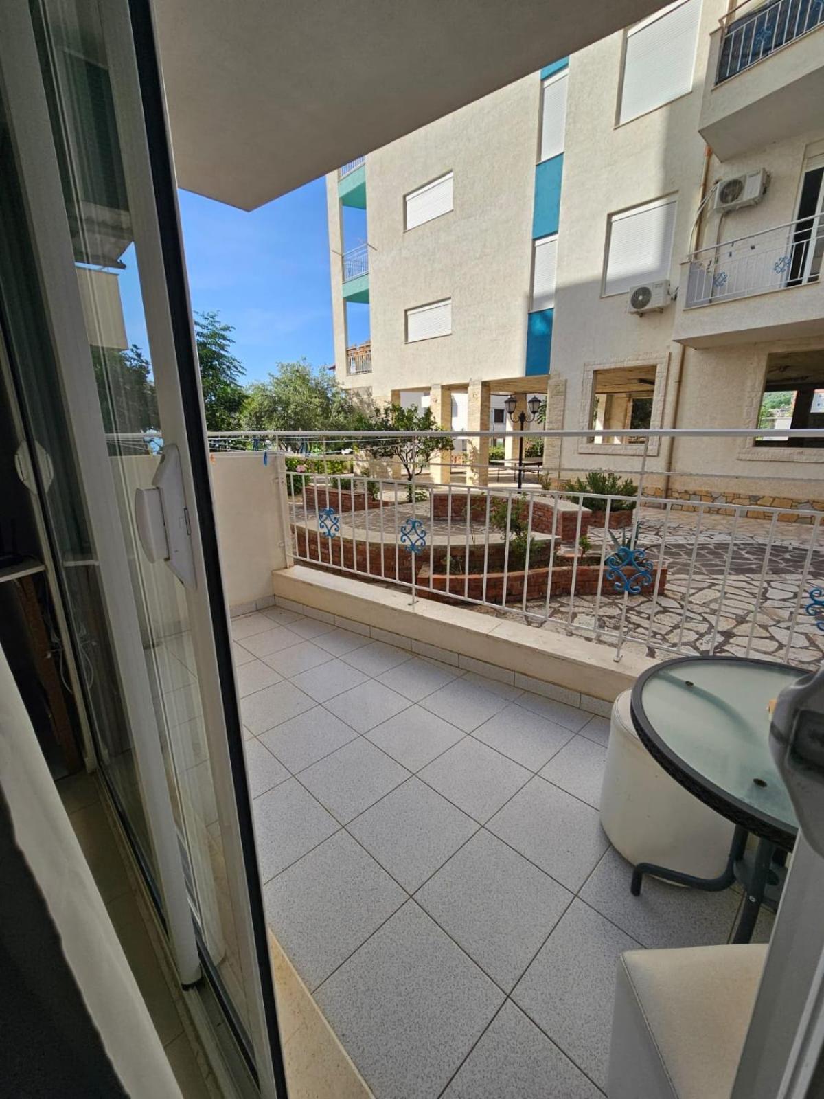 Redsun Apartment Vlorë Eksteriør bilde