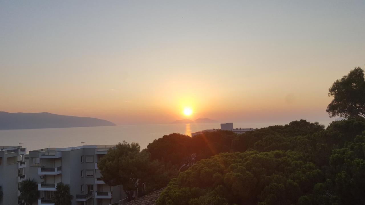 Redsun Apartment Vlorë Eksteriør bilde